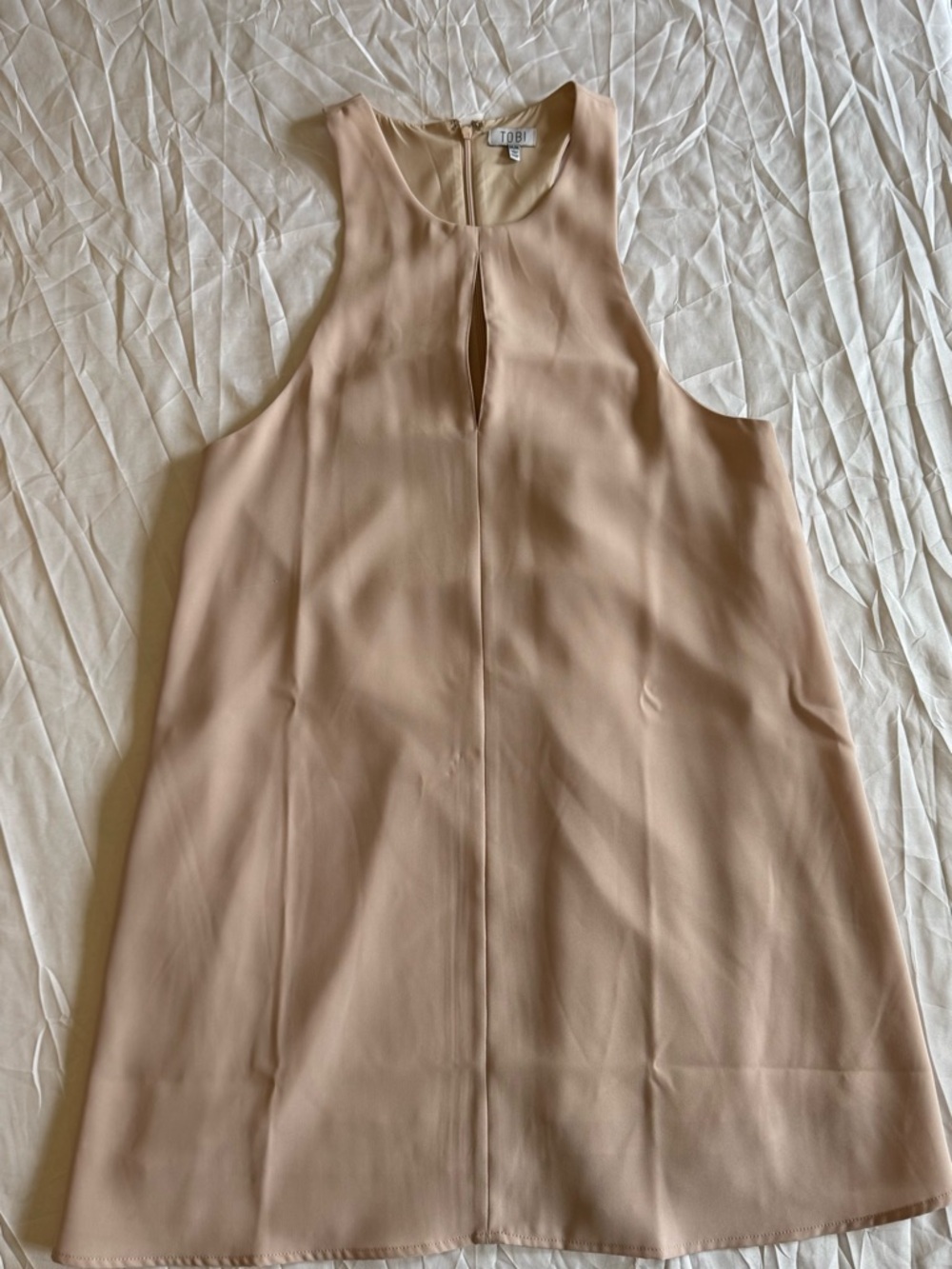 TOBI Sleeveless Keyhole Shift Dress - Blush